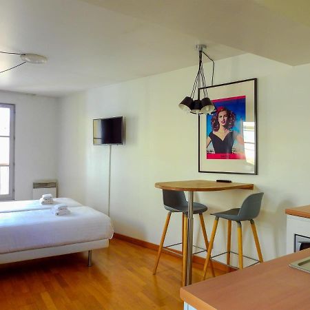 Charmant Studio Dans Un Immeuble Paris 5 Apartment Bagian luar foto
